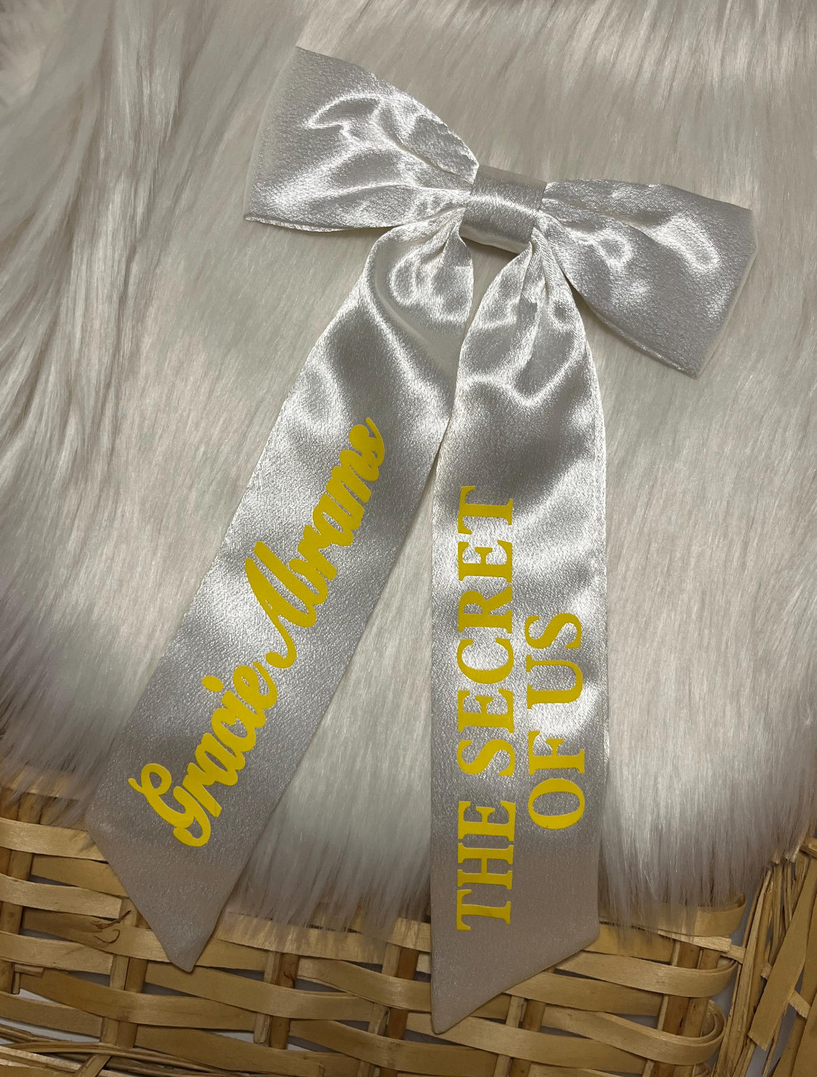 GRACIE ABRAMS HAIR BOW