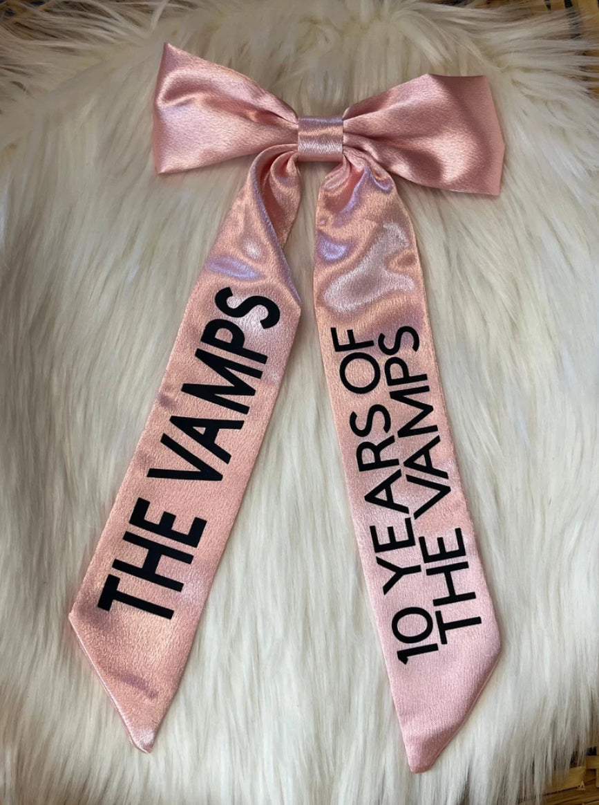 THE VAMPS HAIR BOW