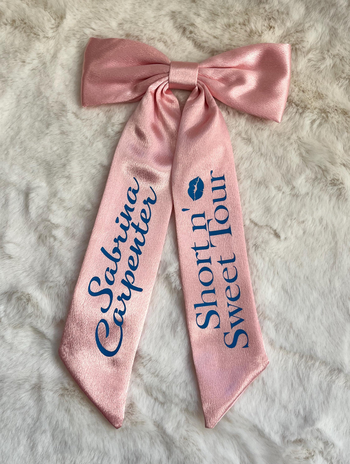 SABRINA CARPENTER HAIR BOW