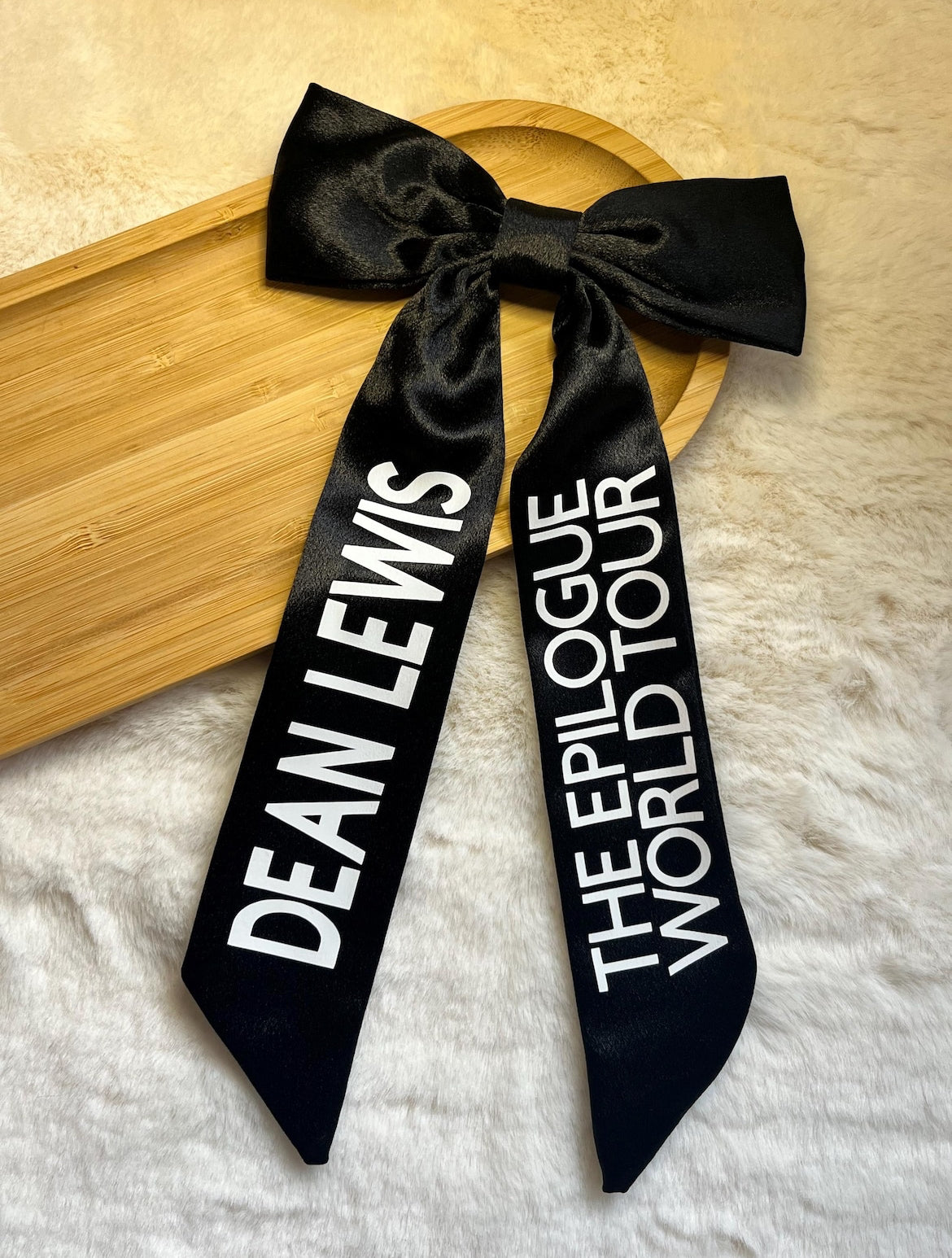 DEAN LEWIS HAIR BOW