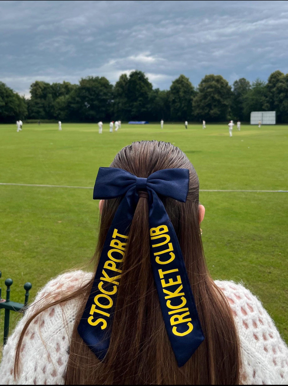 CRICKET HAIR BOW