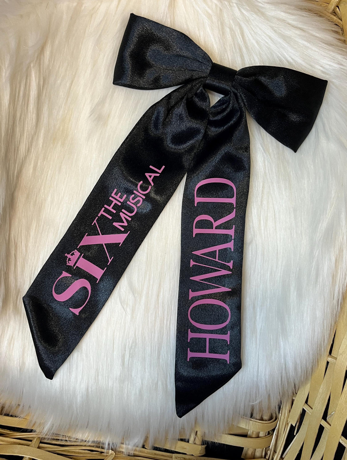 SIX THE MUSICAL HAIR BOW