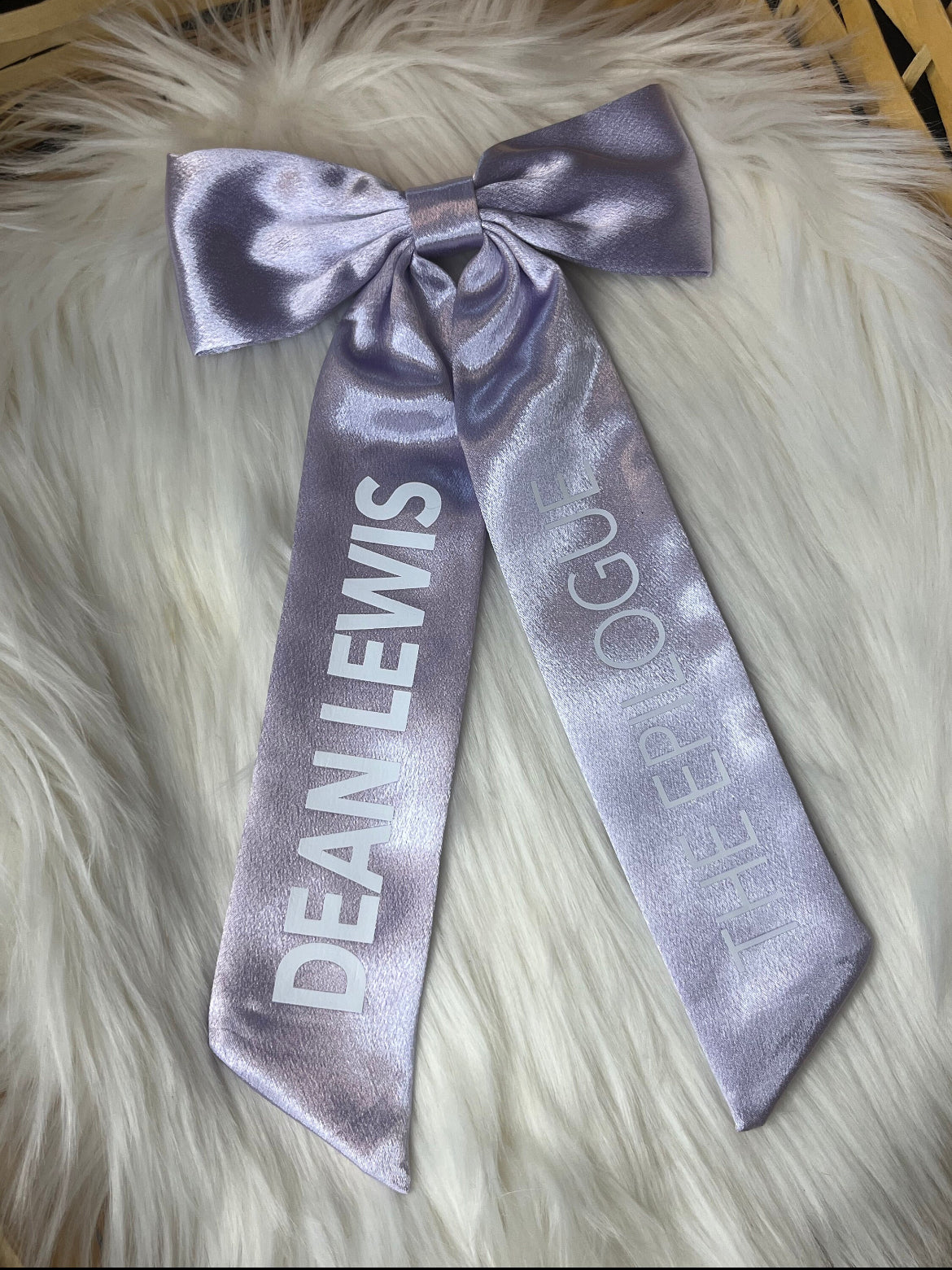 DEAN LEWIS HAIR BOW