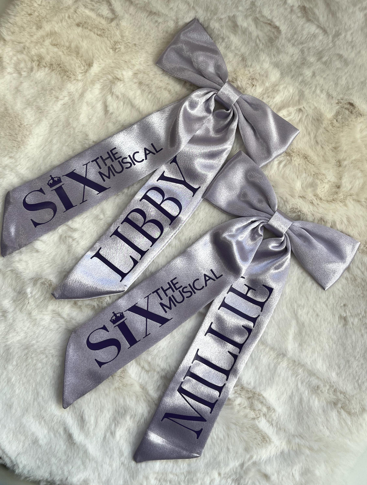 SIX THE MUSICAL HAIR BOW