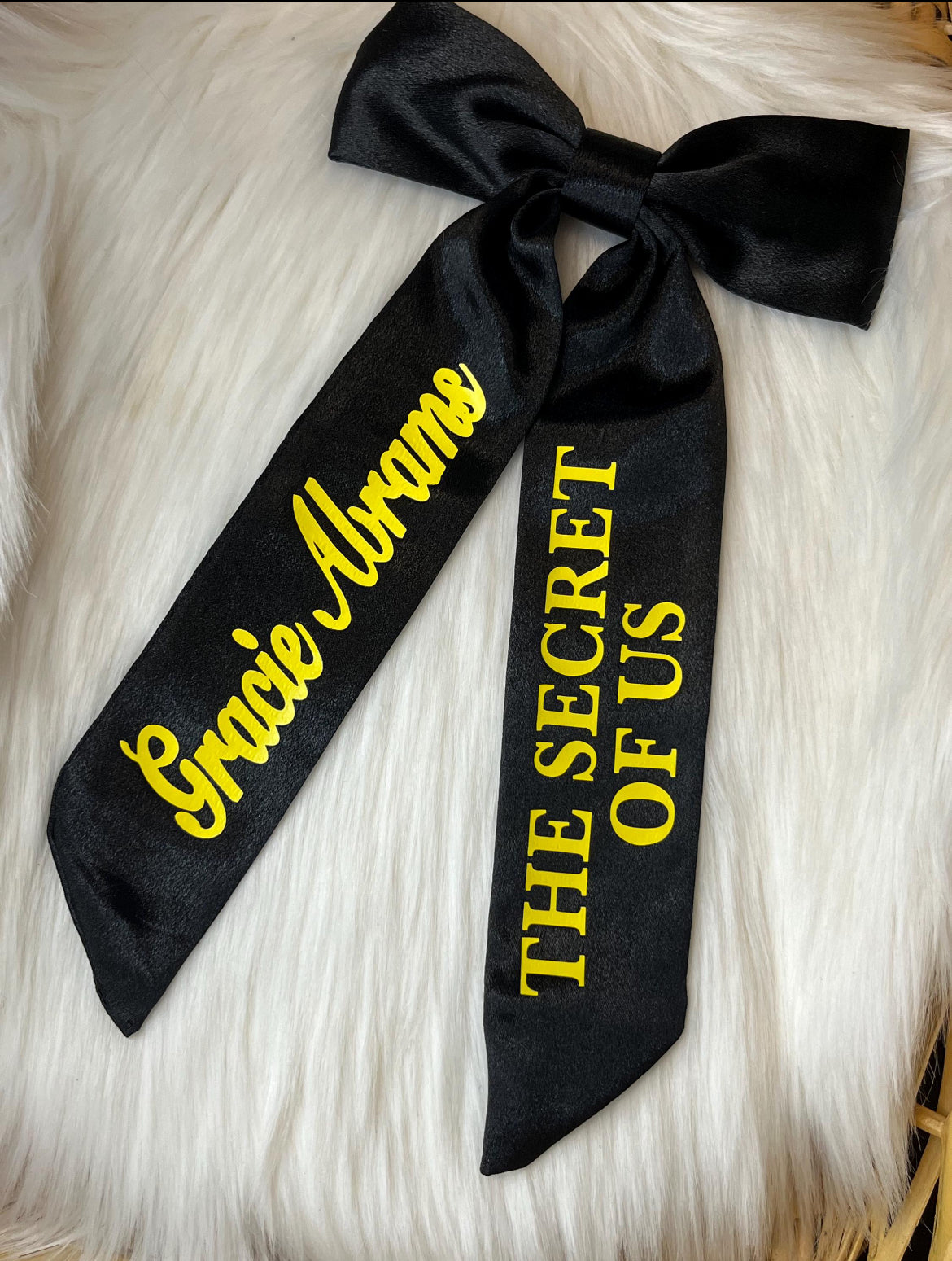 GRACIE ABRAMS HAIR BOW