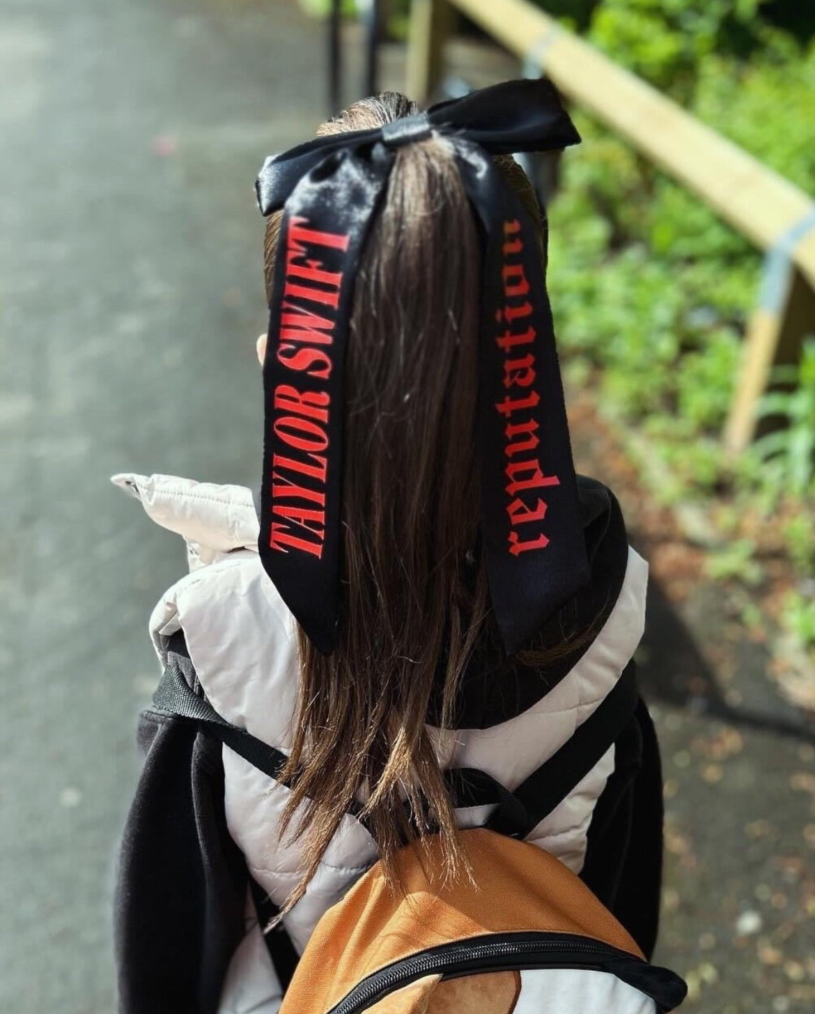 TAYLOR SWIFT HAIR BOW