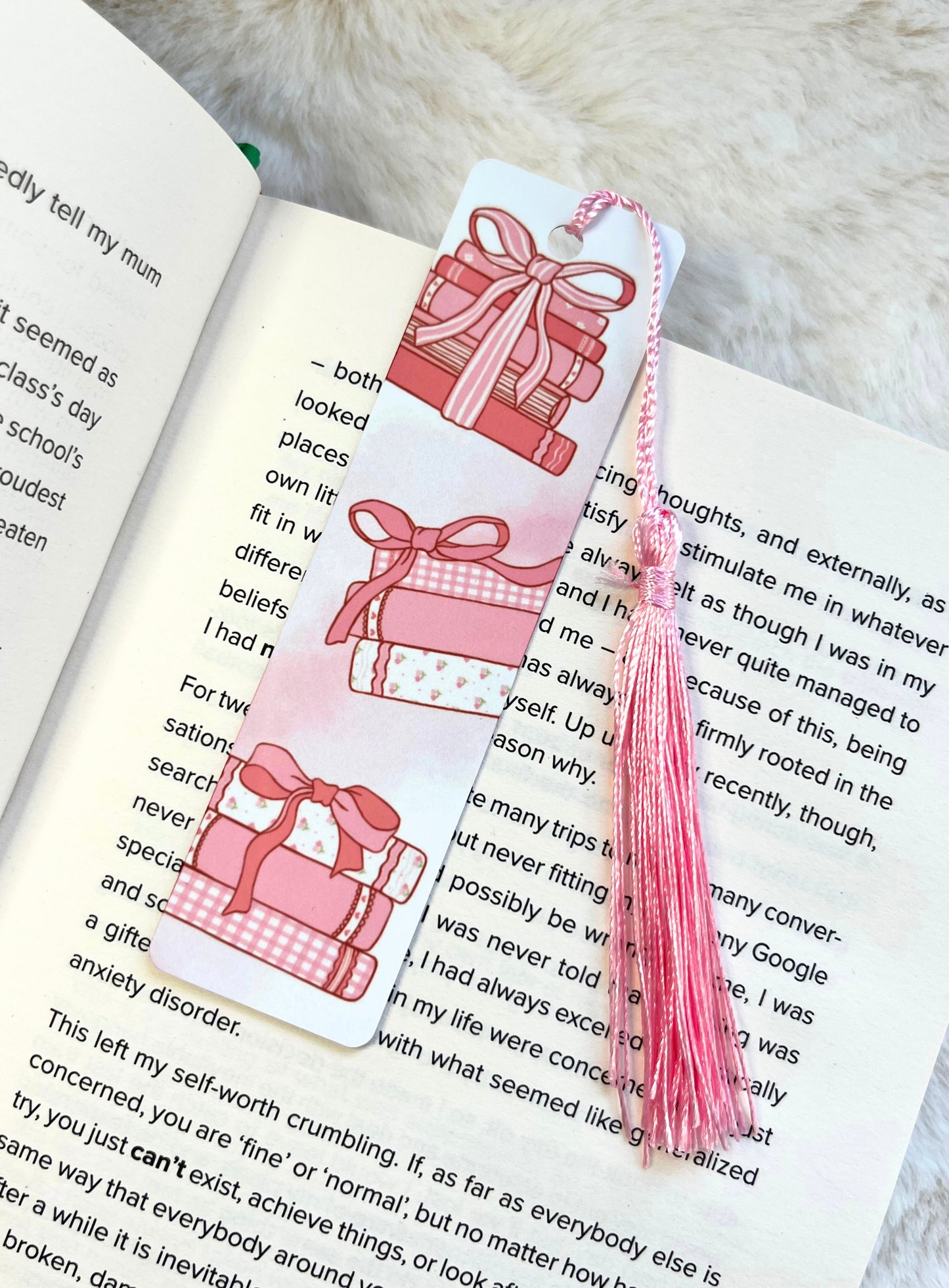 MAGIC BOOK BOOKMARK